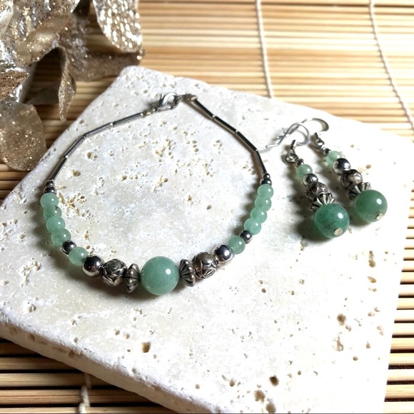 Jade / Silver Bracelet & Earrings Set​​ - Picture 6 of 9